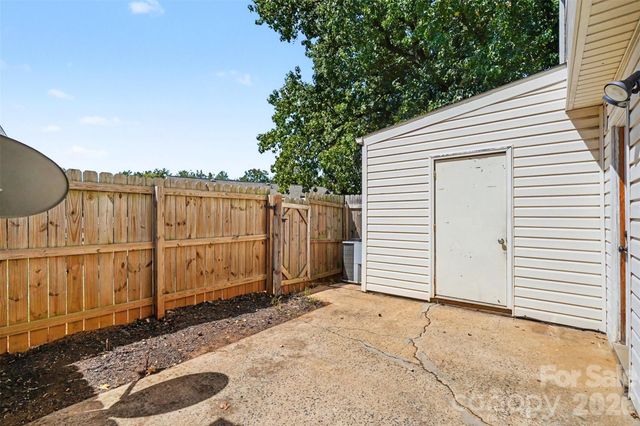 7964 Shady Oak Trail 212, Charlotte, NC 28210