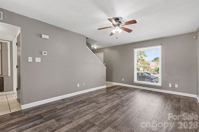 7964 Shady Oak Trail 212, Charlotte, NC 28210