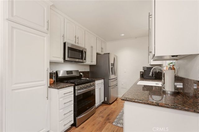 6663 Wilbur 21, Reseda, CA 91335