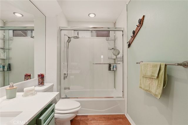 6663 Wilbur 21, Reseda, CA 91335
