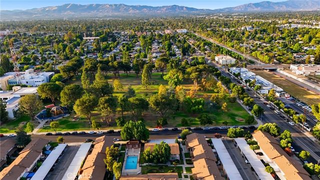 6663 Wilbur 21, Reseda, CA 91335