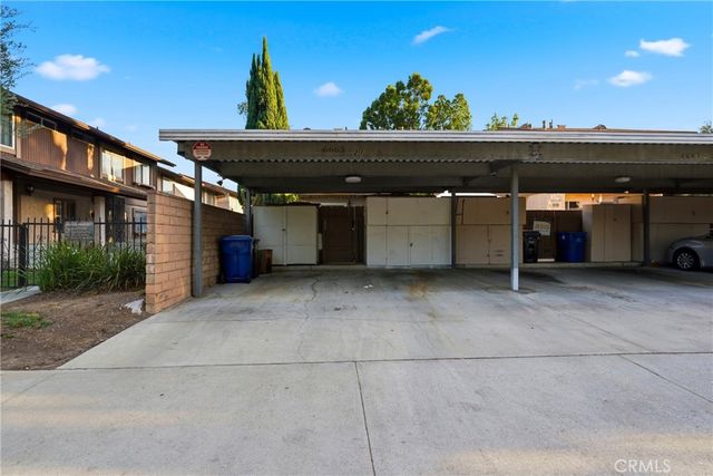 6663 Wilbur 21, Reseda, CA 91335