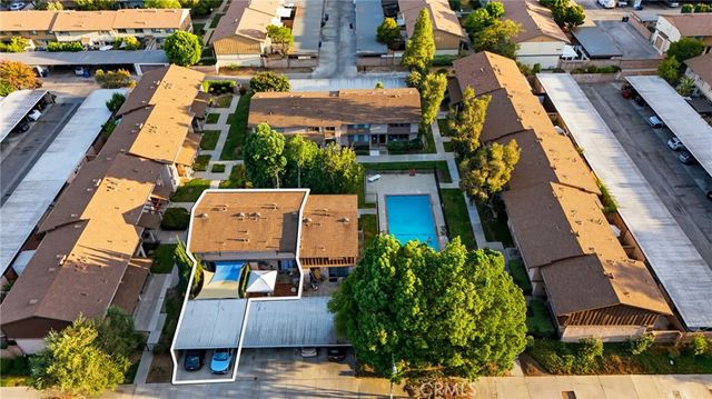 6663 Wilbur 21, Reseda, CA 91335
