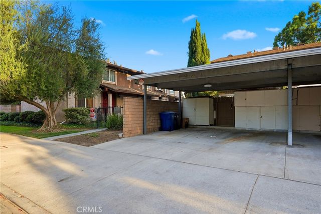 6663 Wilbur 21, Reseda, CA 91335