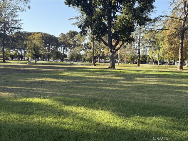6663 Wilbur 21, Reseda, CA 91335