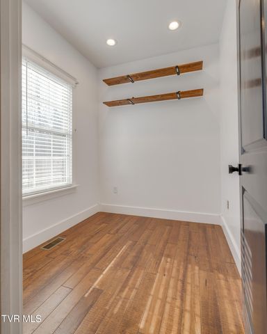 369 Old Embreeville Road, Jonesborough, TN 37659