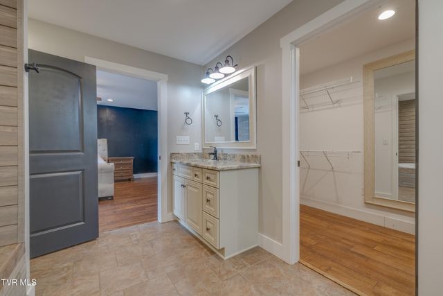 369 Old Embreeville Road, Jonesborough, TN 37659