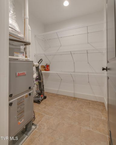 369 Old Embreeville Road, Jonesborough, TN 37659