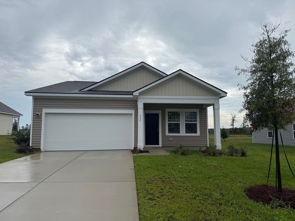 555 Silver Pidgeon St, Aynor, SC 29511
