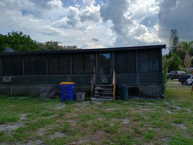 7930 SE Cactus Trail, Hobe Sound, FL 33455