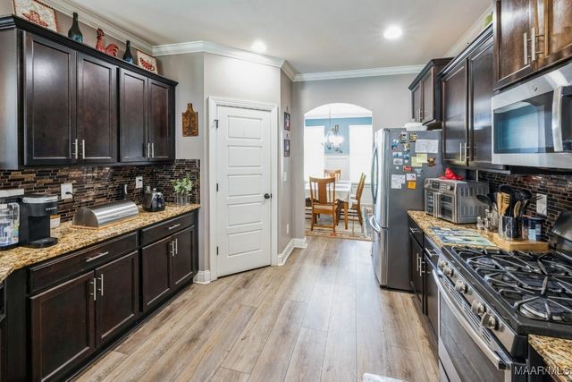 40 Tybee Cove, Deatsville, AL 36022