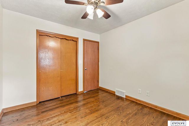 3711 Groves Road, Bellevue, NE 68147