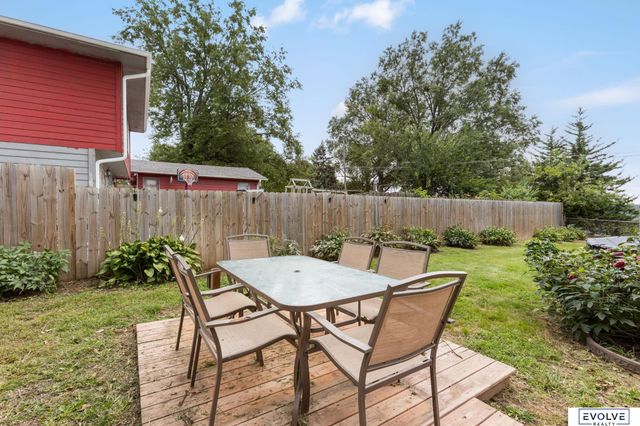 3711 Groves Road, Bellevue, NE 68147