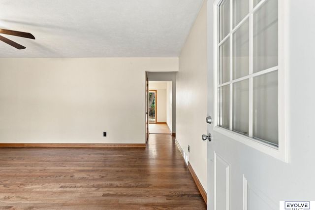 3711 Groves Road, Bellevue, NE 68147