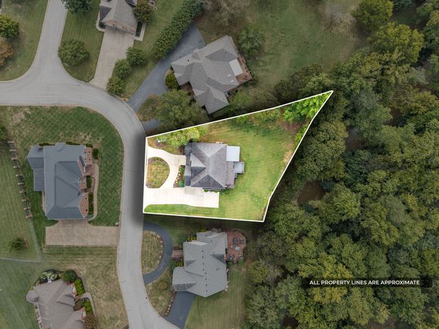 305 Lincoln Way, Hopkinsville, KY 42240