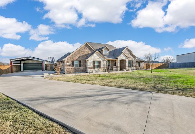 142 High Ridge Court, Decatur, TX 76234