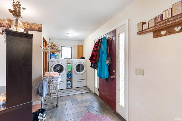 951 E Clark Street, Warsaw, IN 46580