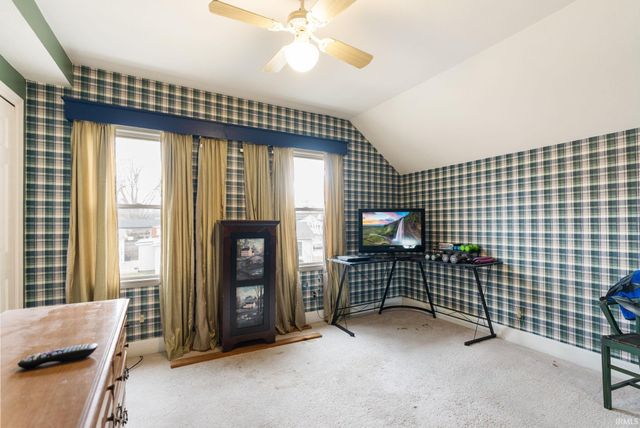 951 E Clark Street, Warsaw, IN 46580