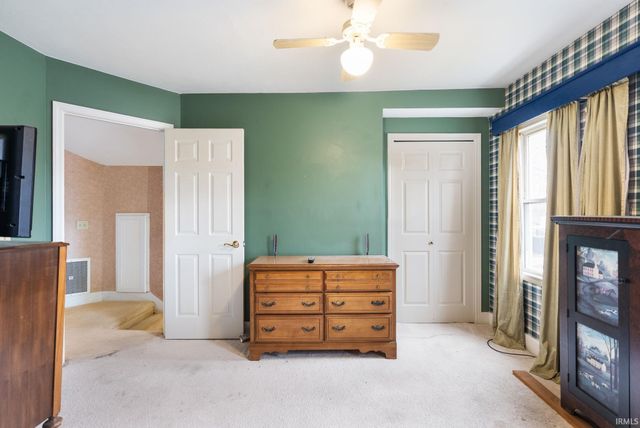 951 E Clark Street, Warsaw, IN 46580