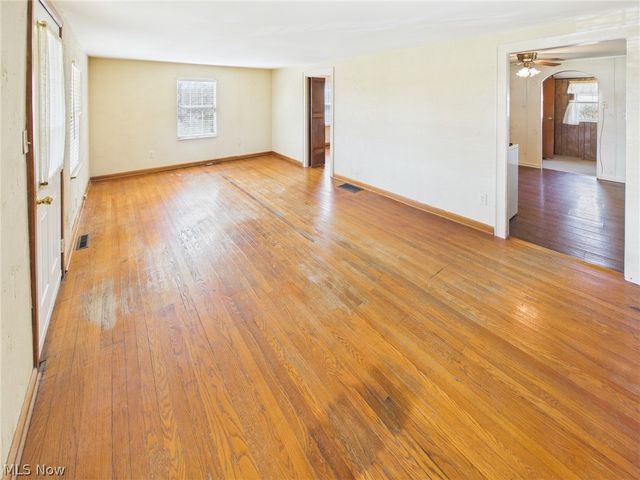 834 Lake Washington Road, Washington, WV 26181