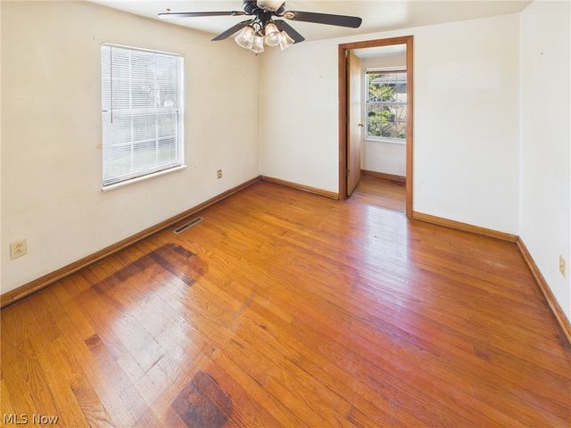 834 Lake Washington Road, Washington, WV 26181