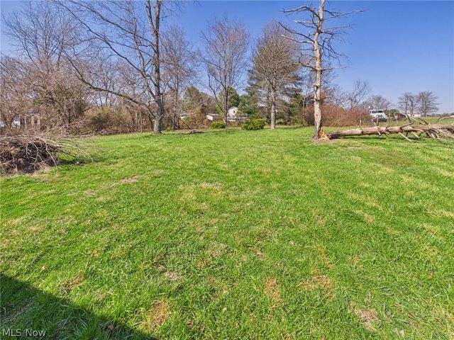 834 Lake Washington Road, Washington, WV 26181