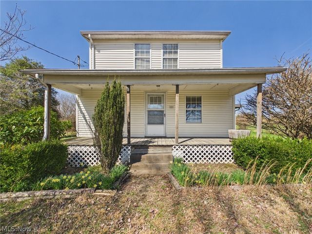 834 Lake Washington Road, Washington, WV 26181