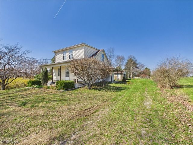 834 Lake Washington Road, Washington, WV 26181