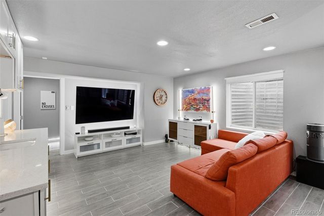 5410 S Nepal Court, Centennial, CO 80015