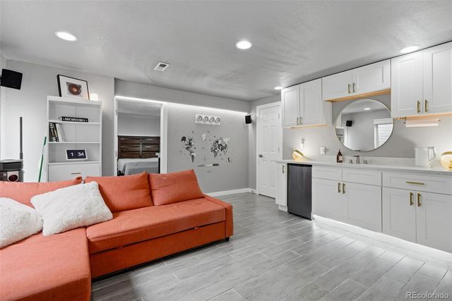 5410 S Nepal Court, Centennial, CO 80015