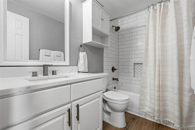 5410 S Nepal Court, Centennial, CO 80015