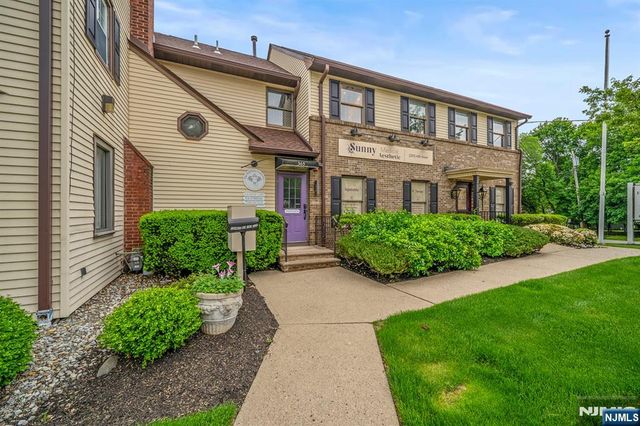 365 Franklin Avenue 203, Wyckoff, NJ 07481