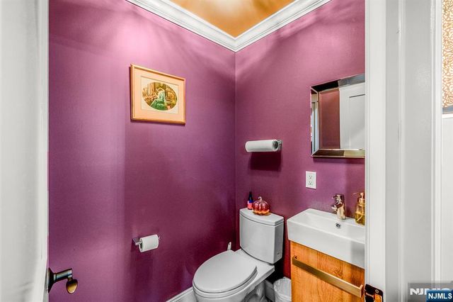 365 Franklin Avenue 203, Wyckoff, NJ 07481