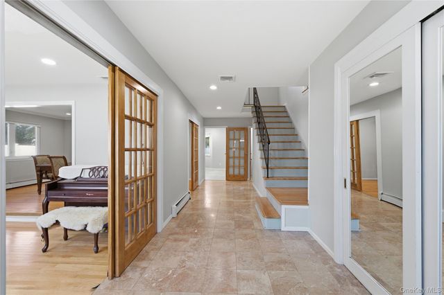 308A S Oyster Bay Road, Syosset, NY 11791