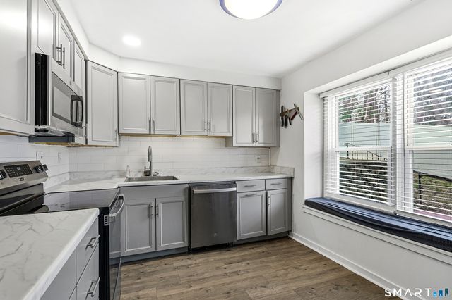 1 East Hayestown Road 15, Danbury, CT 06811