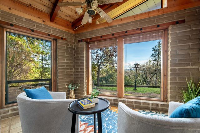 20990 Tiger Tail Rd, Grass Valley, CA 95949