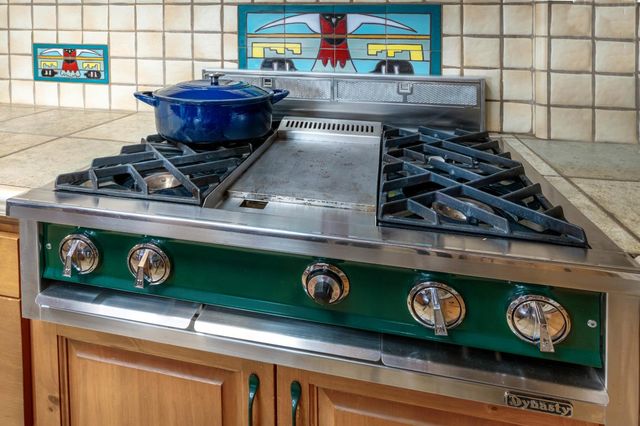 20990 Tiger Tail Rd, Grass Valley, CA 95949