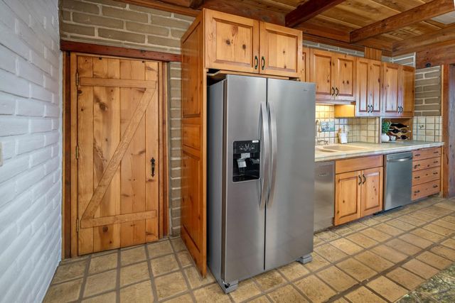 20990 Tiger Tail Rd, Grass Valley, CA 95949