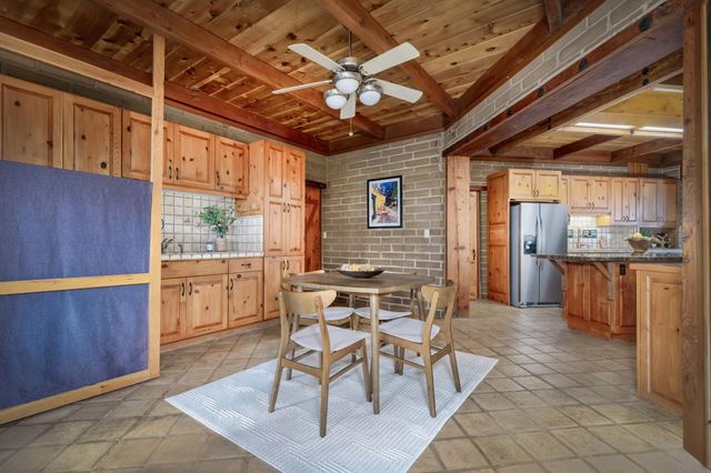 20990 Tiger Tail Rd, Grass Valley, CA 95949