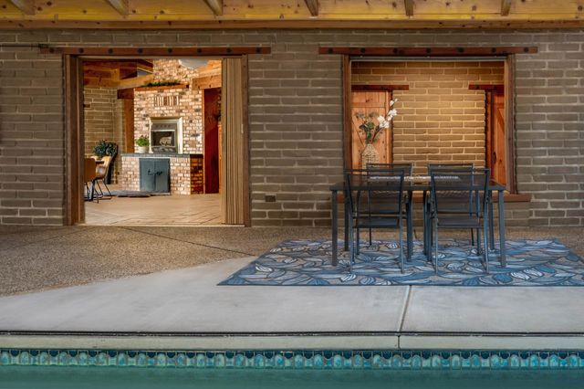 20990 Tiger Tail Rd, Grass Valley, CA 95949