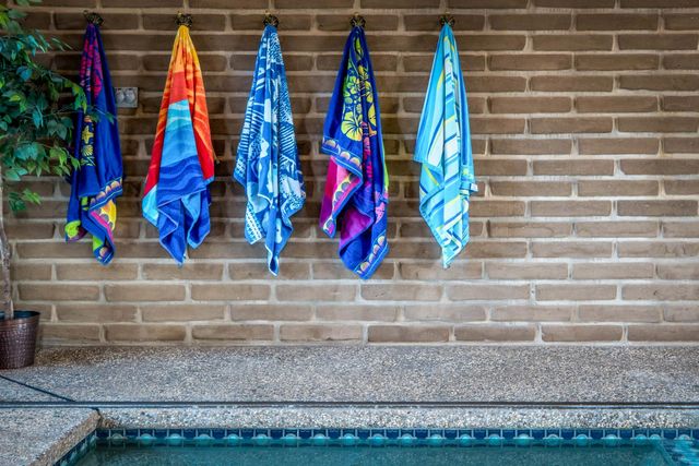 20990 Tiger Tail Rd, Grass Valley, CA 95949