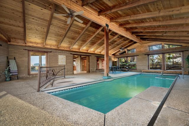 20990 Tiger Tail Rd, Grass Valley, CA 95949