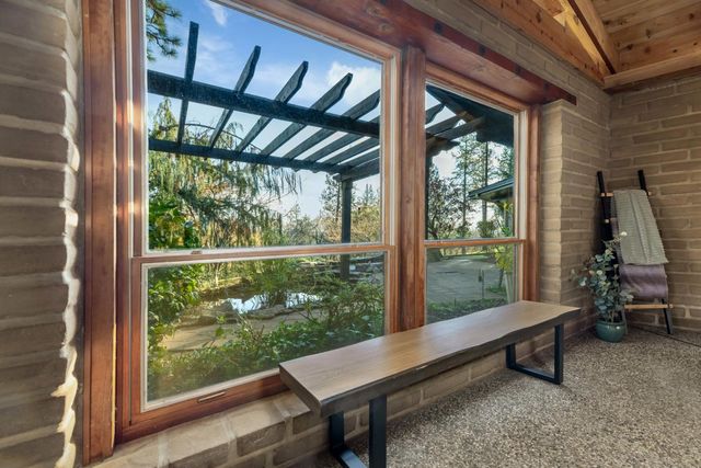 20990 Tiger Tail Rd, Grass Valley, CA 95949