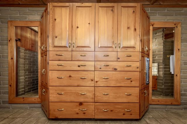 20990 Tiger Tail Rd, Grass Valley, CA 95949