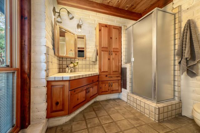 20990 Tiger Tail Rd, Grass Valley, CA 95949