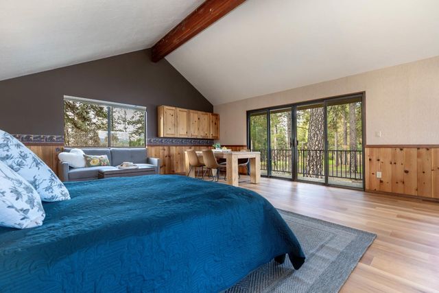 20990 Tiger Tail Rd, Grass Valley, CA 95949