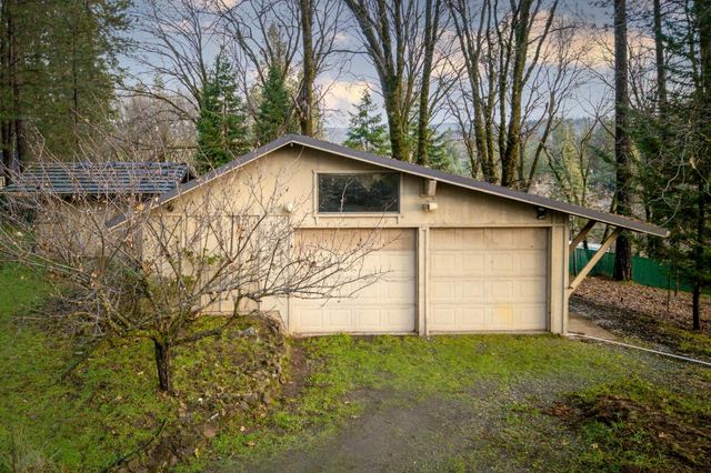 20990 Tiger Tail Rd, Grass Valley, CA 95949