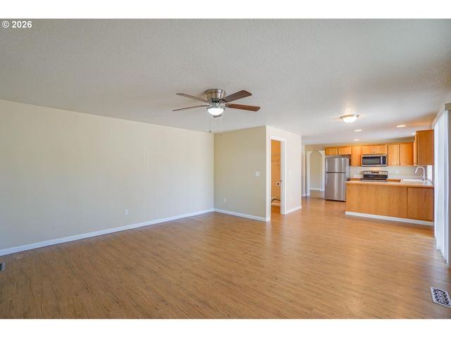 1122 Nw 148TH Cir, Vancouver, WA 98685