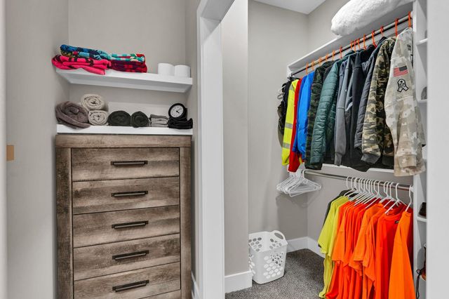 725 N Wakefield Ave, Valley Center, KS 67147