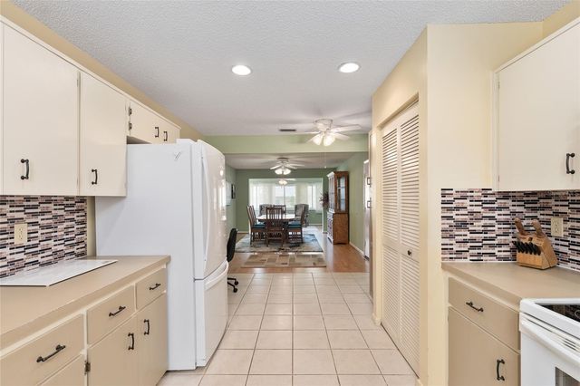 8841 SW 91ST STREET B, Ocala, FL 34481